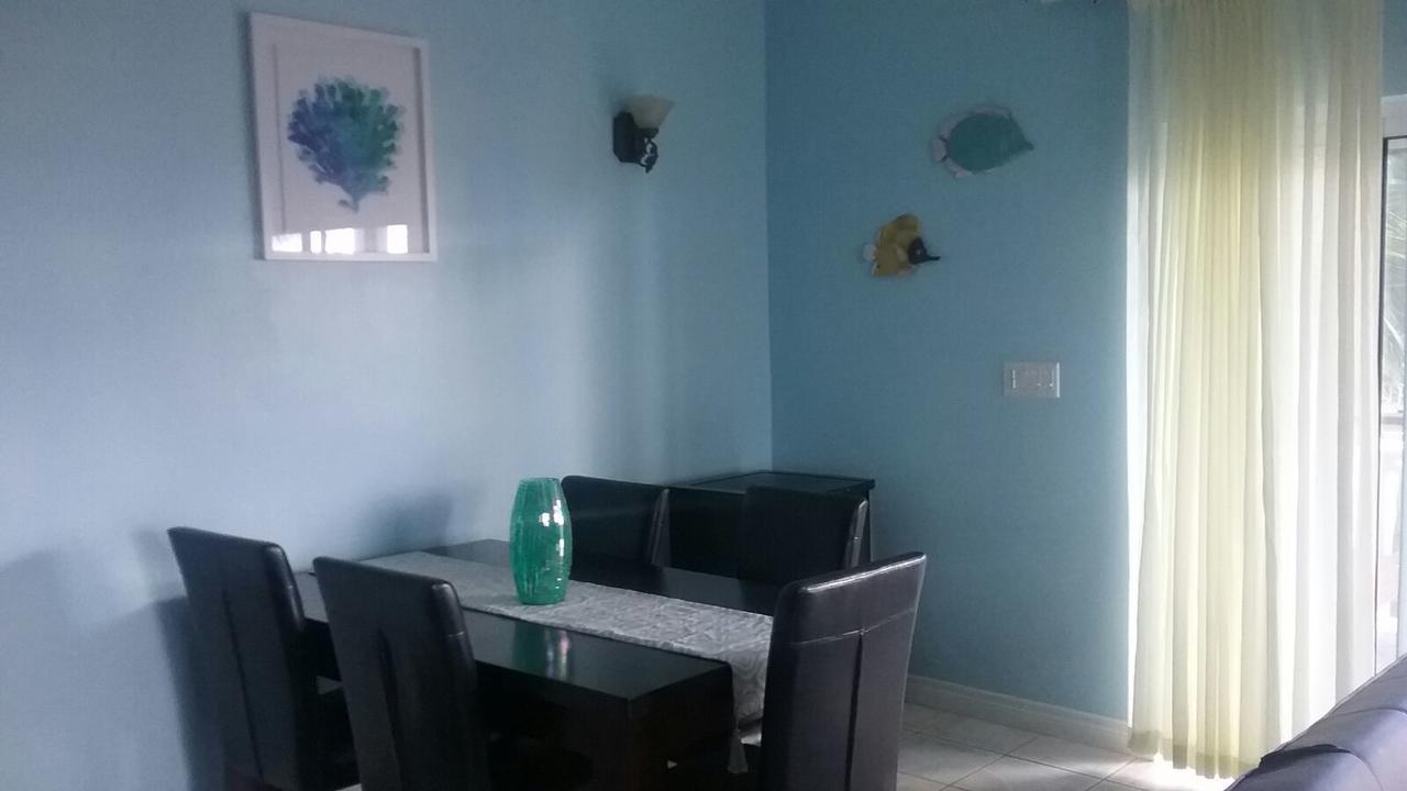 Queen Angel Resort Apartment Провиденсиалес Екстериор снимка