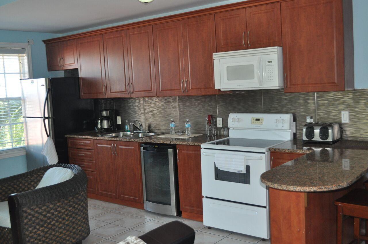 Queen Angel Resort Apartment Провиденсиалес Екстериор снимка